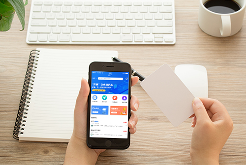 �ߺ�����С����