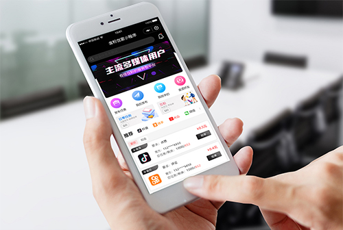 �ߺ��������С����